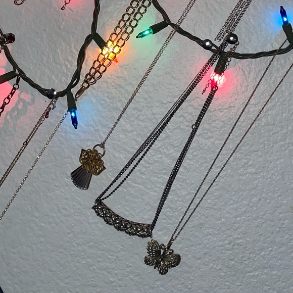 Janky Jewelry’s Fall line of originals are revealed in a new show this week! - Picture 7 of 9